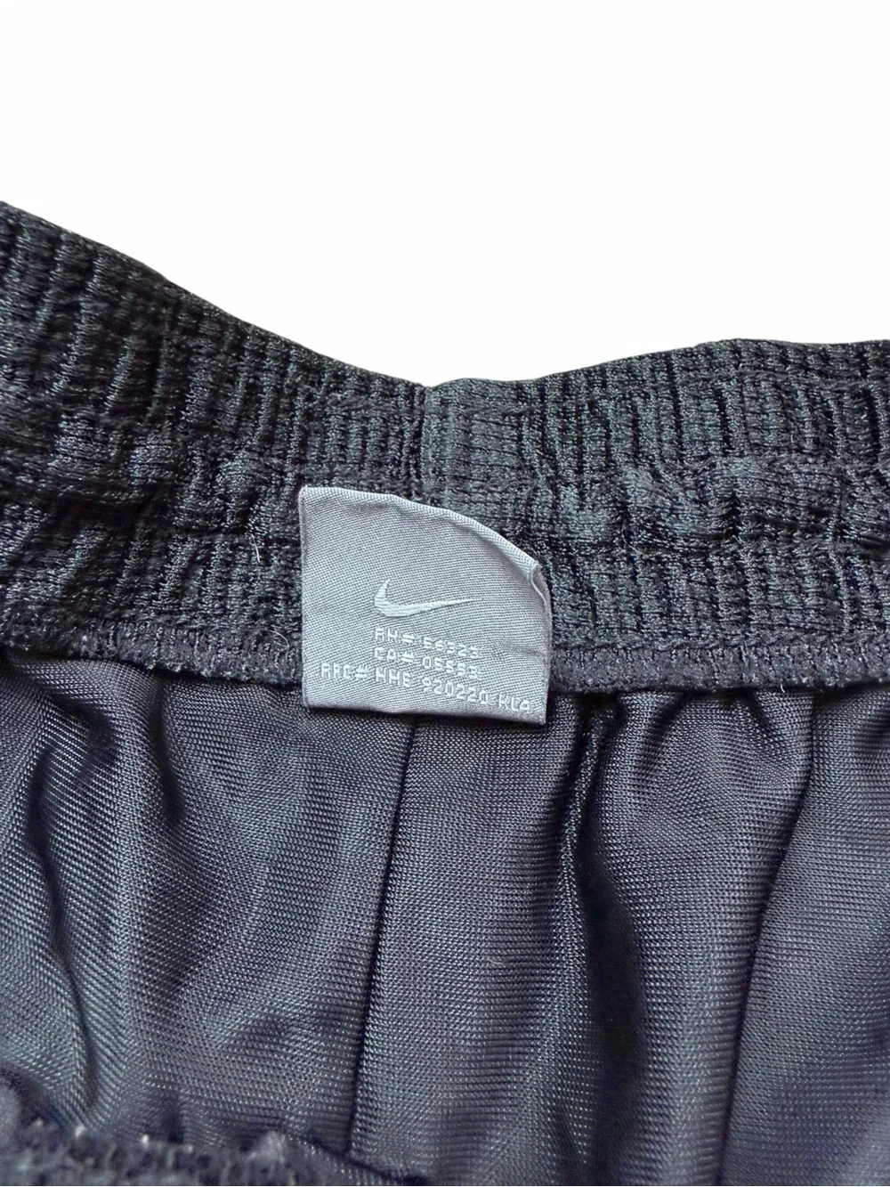 Vintage Nike Y2K Men’s Medium Black Athletic Basketball‎ Training Shorts